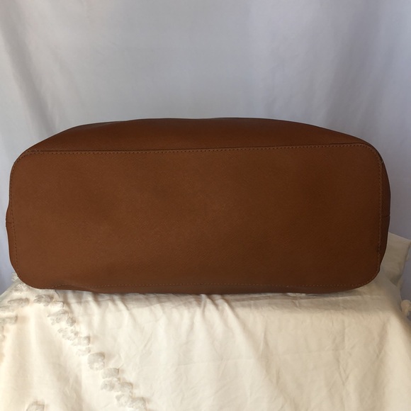 MICHAEL KORS brown saffiano leather large jet set travel tote. - Picture 8 of 15
